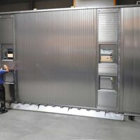 HEMA: Rückwandsysteme einbaufertig geliefert