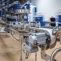 Drive solutions for chain conveyors from NORD