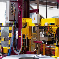Steel cable carriers from KABELSCHLEPP Metool for packaging machines